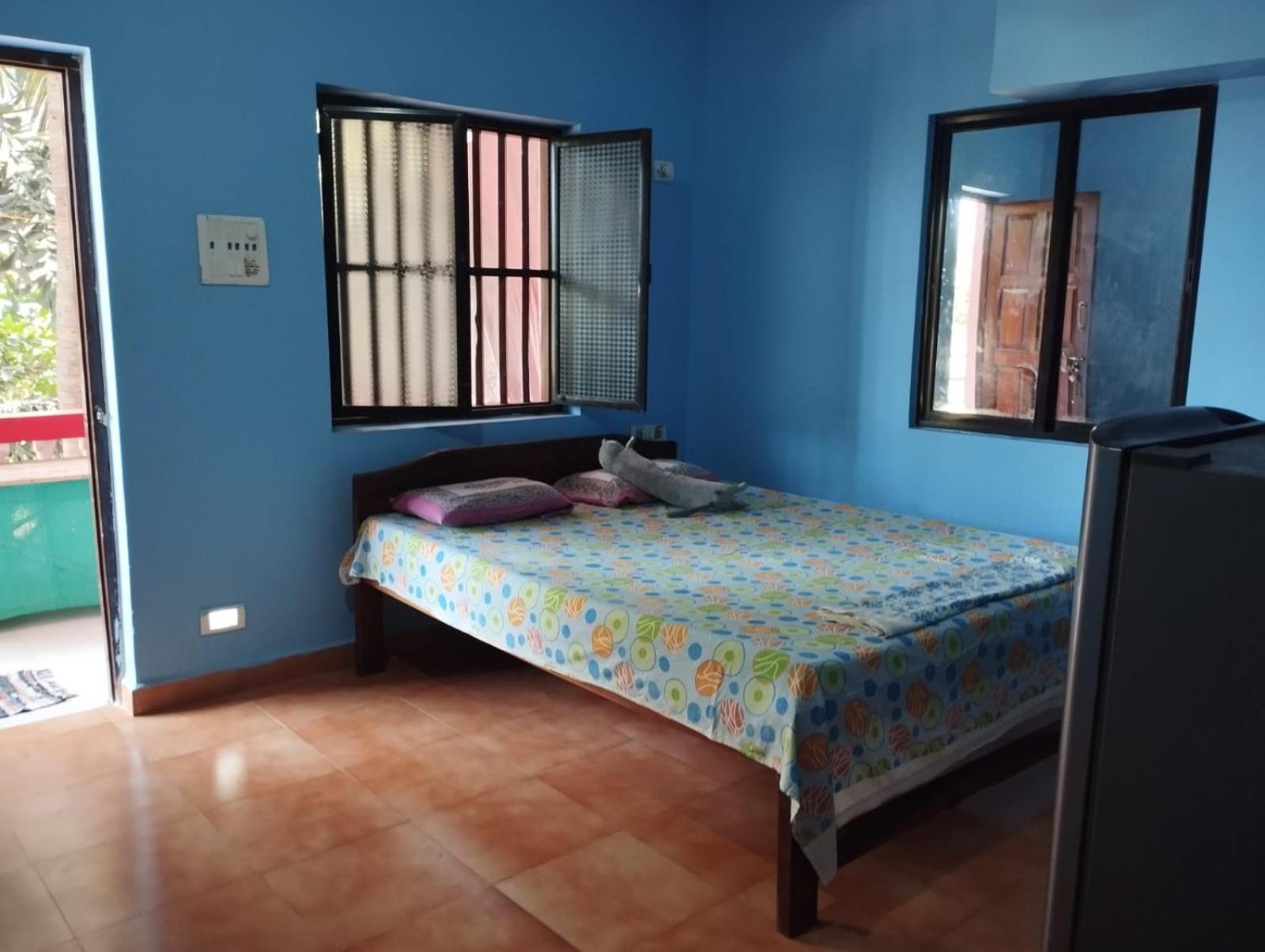 Om Ganesh Naik Guest House Arambol Extérieur photo