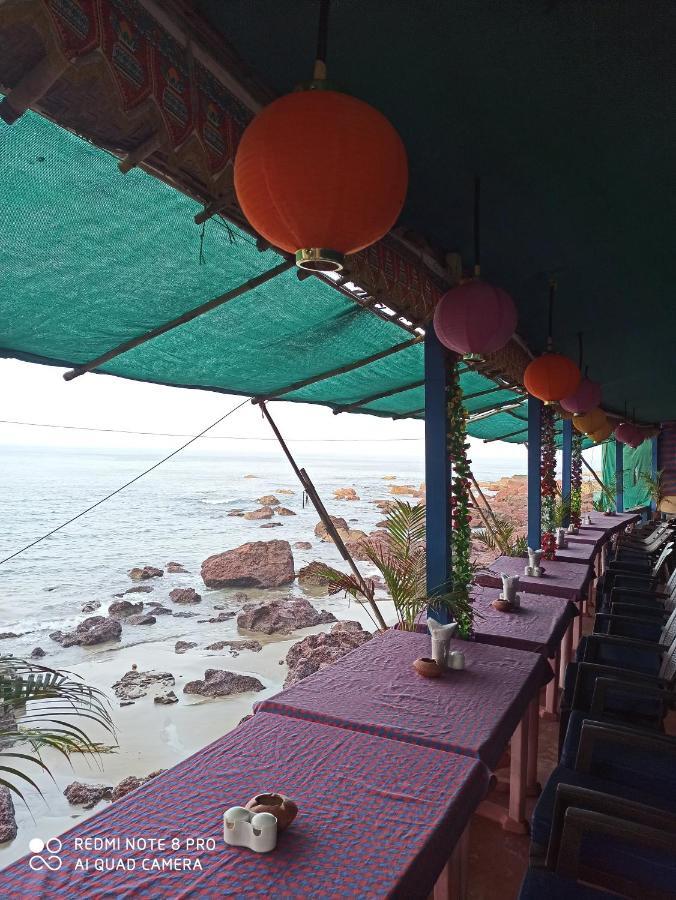 Om Ganesh Naik Guest House Arambol Extérieur photo